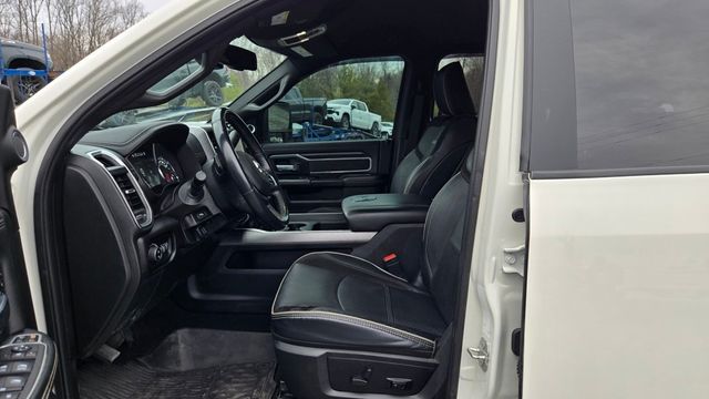 2024 Ram 3500 Laramie Level B Night Edition DRW *AISIN* - 22960284 - 11