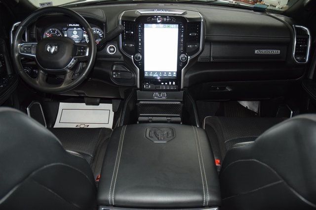 2024 Ram 3500 Laramie Night Edition DRW *AISIN* - 22904182 - 28