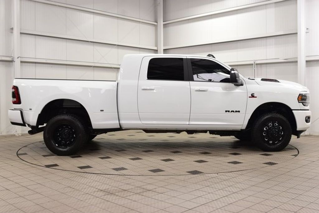 2024 Ram 3500 Laramie photo 8