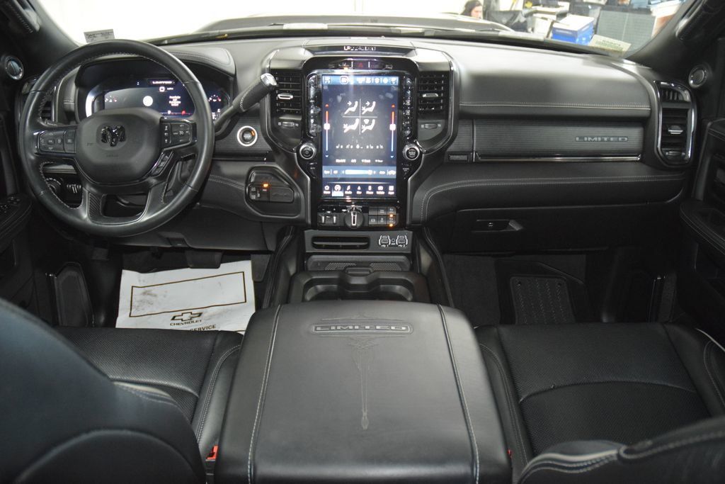 2024 Ram 3500 Limited - 22996548 - 34