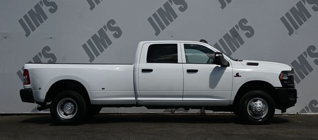 2024 Ram 3500 Tradesman 4X4 Crew Cab  - 23007119 - 3