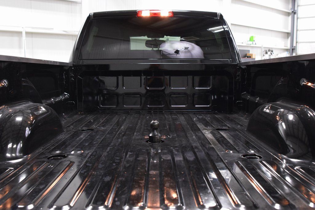 2024 Ram 3500 Tradesman 4x4 Crew Cab 8' Box - 23021097 - 22