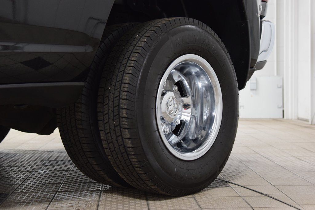 2024 Ram 3500 Tradesman 4x4 Crew Cab 8' Box - 23021097 - 26