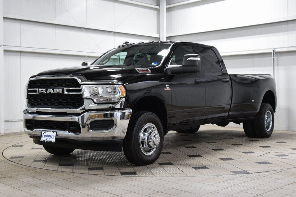 2024 Ram 3500 Tradesman 4x4 Crew Cab 8' Box - 23021097 - 2