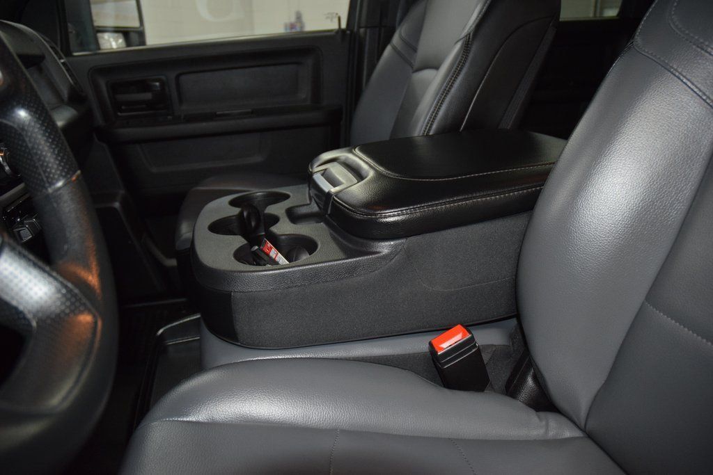 2024 Ram 3500 Tradesman 4x4 Crew Cab 8' Box - 23021097 - 40