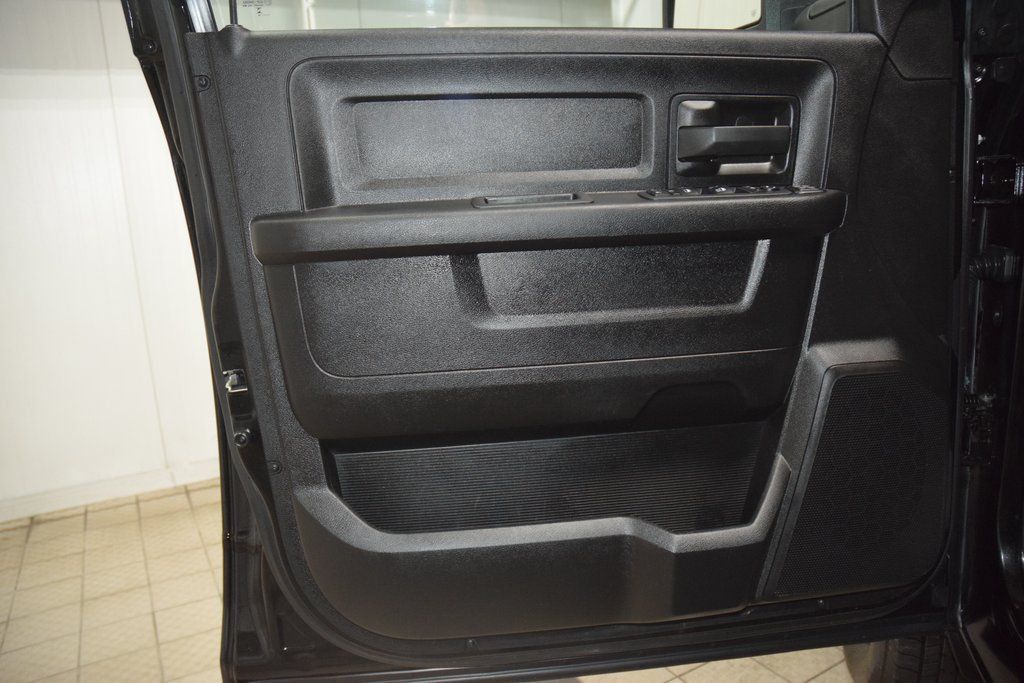 2024 Ram 3500 Tradesman 4x4 Crew Cab 8' Box - 23021097 - 44