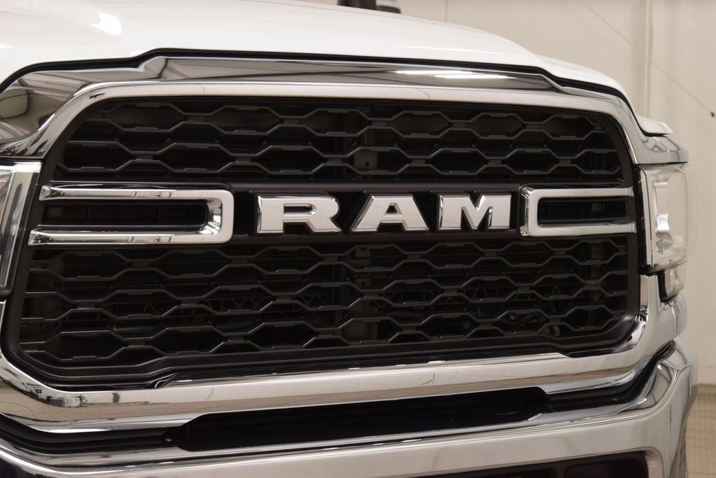 2024 Ram 3500 Tradesman 4x4 Crew Cab 8' Box - 23048080 - 10