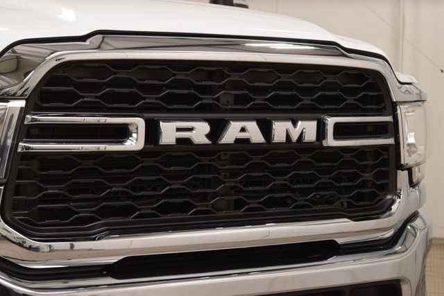 2024 Ram 3500 Tradesman 4x4 Crew Cab 8' Box - 23048080 - 10