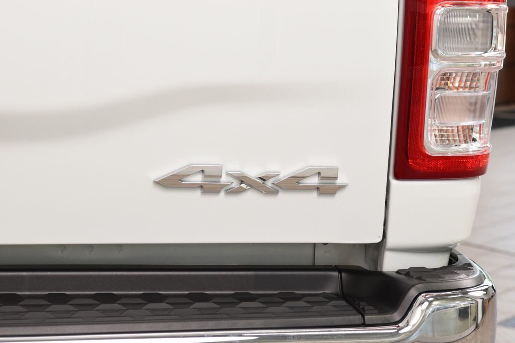 2024 Ram 3500 Tradesman 4x4 Crew Cab 8' Box - 23048080 - 21