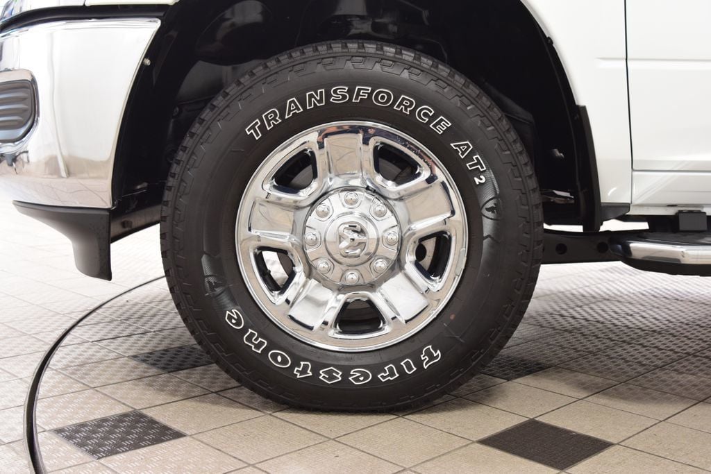 2024 Ram 3500 Tradesman 4x4 Crew Cab 8' Box - 23048080 - 26
