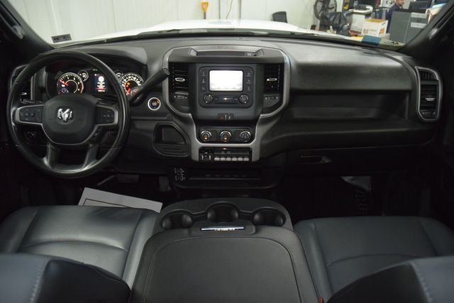2024 Ram 3500 Tradesman 4x4 Crew Cab 8' Box - 23048080 - 29