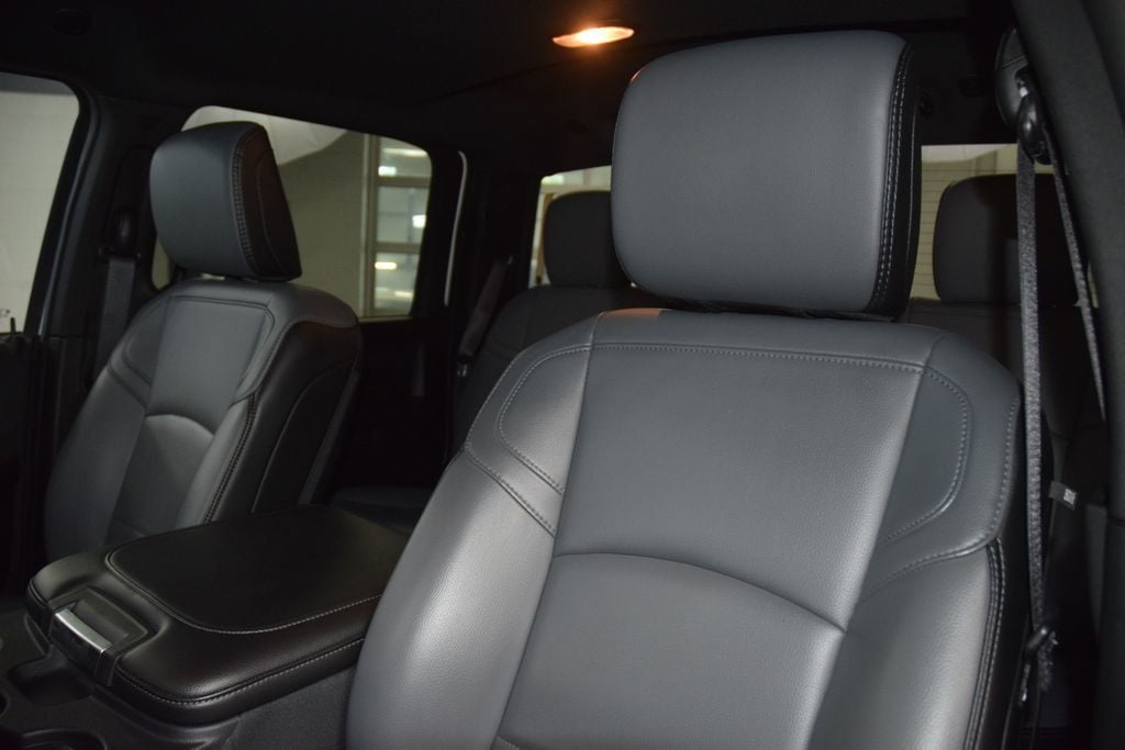 2024 Ram 3500 Tradesman 4x4 Crew Cab 8' Box - 23048080 - 40