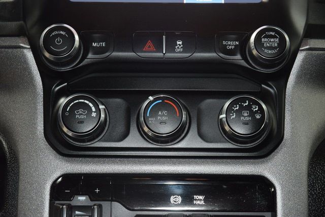 2024 Ram 3500 Tradesman 4x4 Crew Cab 8' Box - 23021386 - 30