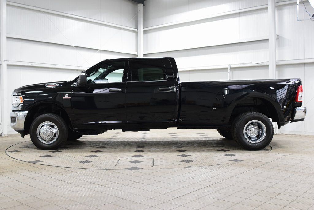 2024 Ram 3500 Tradesman 4x4 Crew Cab 8' Box - 23021386 - 3