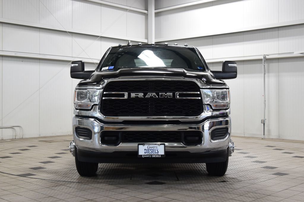 2024 Ram 3500 Tradesman Level 1 DRW - 23021386 - 1