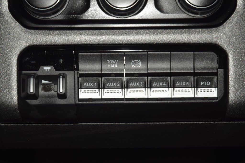 2024 Ram 3500 Chassis Cab 3500 CREW 4X4 * CUMMINS * 9' HILLSBORO FLATBED * 1 OWNER - 22975013 - 21