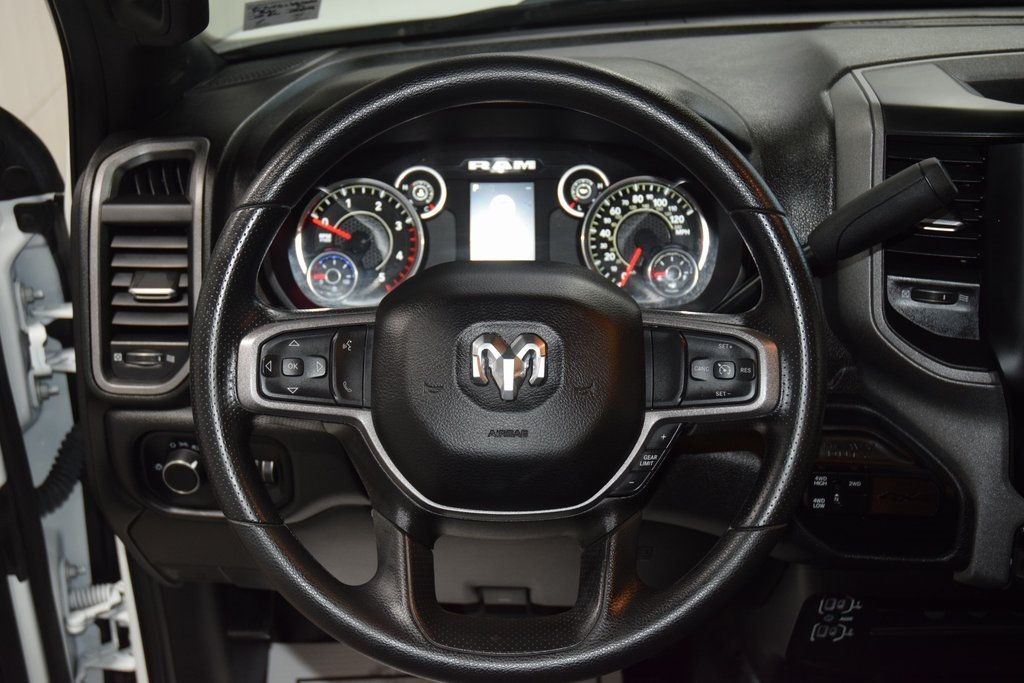 2024 Ram 3500 Chassis Cab 3500 CREW 4X4 * CUMMINS * 9' HILLSBORO FLATBED * 1 OWNER - 22975013 - 25