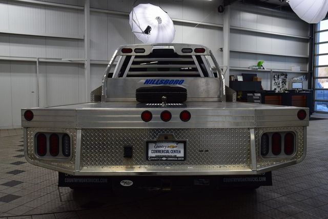 2024 Ram 3500 Chassis Cab 3500 CREW 4X4 * CUMMINS * 9' HILLSBORO FLATBED * 1 OWNER - 22975013 - 3