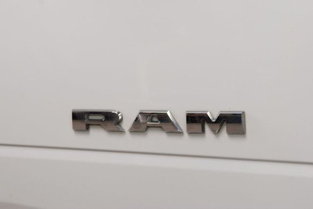 2024 Ram 3500 Chassis Cab 3500 CREW SLT 4X4 * CUMMINS * 9' READING UTILITY - 23028132 - 9