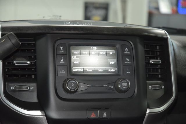 2024 Ram 3500 Chassis Cab 3500 CREW SLT 4X4 * CUMMINS * 9' READING UTILITY - 23028132 - 23