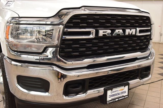 2024 Ram 3500 Chassis Cab 3500 CREW SLT 4X4 * CUMMINS * 9' READING UTILITY - 23028132 - 6