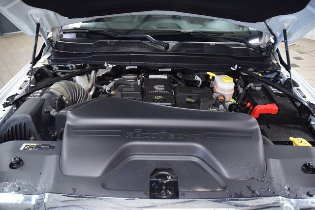 2024 Ram 3500 Chassis Cab 3500 CREW SLT 4X4 * CUMMINS * NEW 9' CM FLATBED - 22957749 - 18