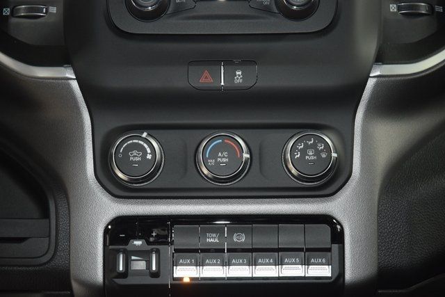 2024 Ram 3500 Chassis Cab 3500 CREW SLT 4X4 * CUMMINS * NEW 9' CM FLATBED - 22957749 - 21