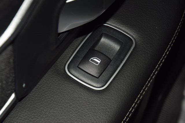 2024 Ram 3500 Chassis Cab 3500 CREW SLT 4X4 * CUMMINS * NEW 9' CM FLATBED - 22957749 - 33