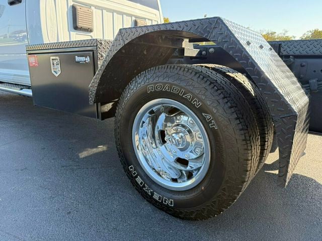 2024 Ram 3500 Chassis Cab Tradesman 4WD Crew Cab 60" CA 172.4" WB - 23099188 - 19