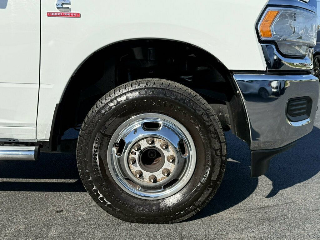 2024 Ram 3500 Chassis Cab Tradesman 4WD Crew Cab 60" CA 172.4" WB - 23099188 - 32