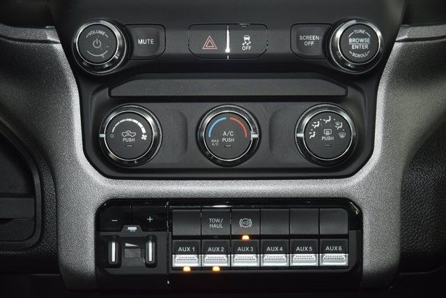 2024 Ram 4500 Chassis Cab 4500 CREW * CUMMINS * 11' READING KUV * 1 OWNER * LIKE NEW! - 22944089 - 22