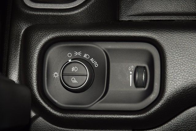 2024 Ram 4500 Chassis Cab 4500 CREW * CUMMINS * 11' READING KUV * 1 OWNER * LIKE NEW! - 22944089 - 24