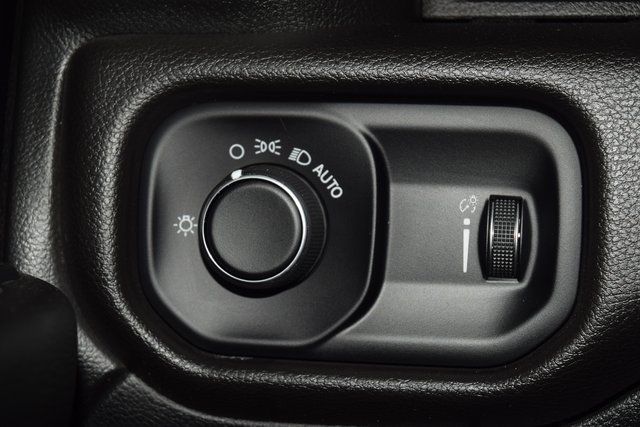 2024 Ram 5500 Chassis Cab 5500 CREW 4X4 * CUMMINS * 9' FLATBED * 2K MILES - 22949957 - 24