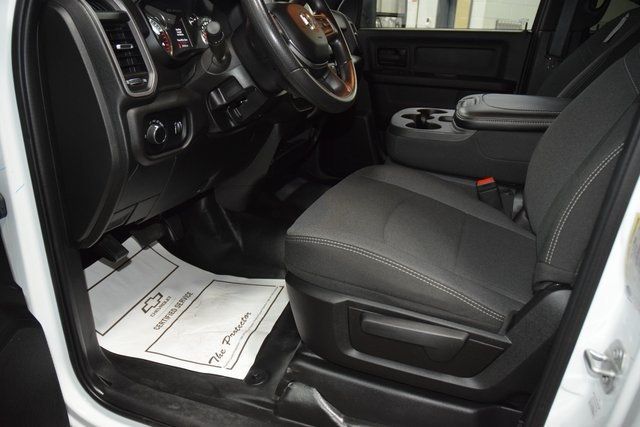 2024 Ram 5500 Chassis Cab 5500 CREW 4X4 * CUMMINS * 9' FLATBED * 2K MILES - 22949957 - 28