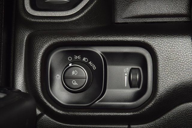 2024 Ram 5500 Chassis Cab 5500 CREW 4X4 * CUMMINS * NEW 9' CM FLATBED W/ GOOSE & BOXES - 22932177 - 26