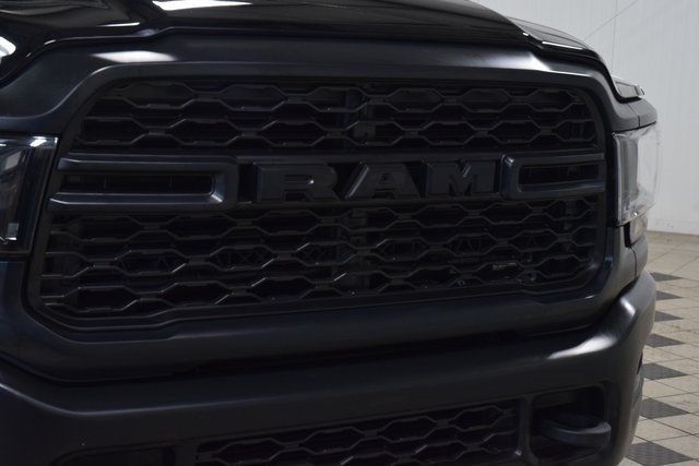 2024 Ram 5500 Chassis Cab 5500 CREW 4X4 * CUMMINS * NEW 9' CM FLATBED W/ GOOSE & BOXES - 22932177 - 4