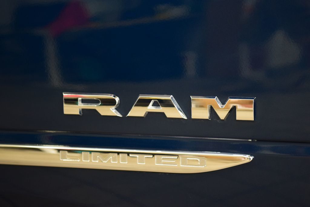 2024 Ram 5500 Chassis Cab 5500 CREW LIMITED 4X4 * CUMMINS * 9' ALUMINUM FLATBED * LOADED - 23060301 - 9