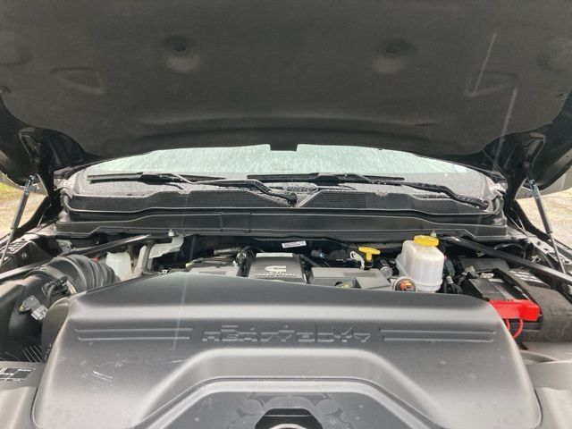 2024 Ram 5500 Chassis Cab Limited 4x4 Crew Cab 84" CA 197.4" WB - 22947183 - 18