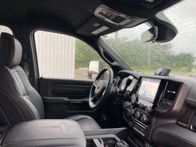 2024 Ram 5500 Chassis Cab Limited 4x4 Crew Cab 84" CA 197.4" WB - 22947183 - 22