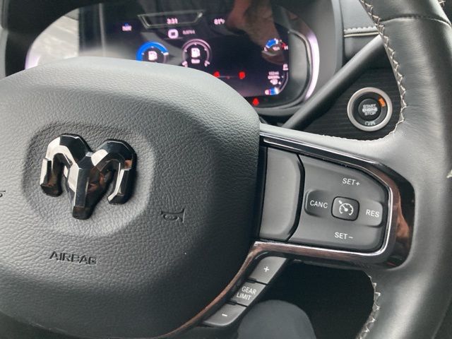 2024 Ram 5500 Chassis Cab Limited 4x4 Crew Cab 84" CA 197.4" WB - 22947183 - 27