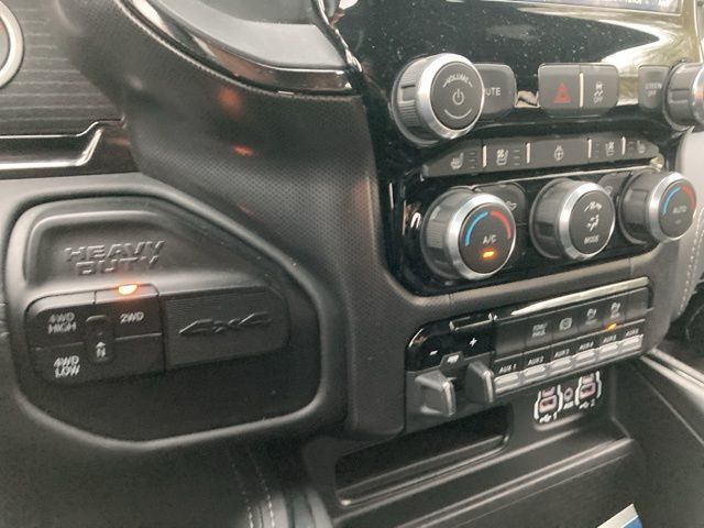 2024 Ram 5500 Chassis Cab Limited 4x4 Crew Cab 84" CA 197.4" WB - 22947183 - 31