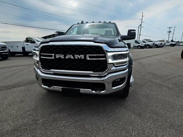 2024 Ram 5500 Chassis Cab SLT 4x4 Reg Cab 120" CA 204.5" WB - 22937154 - 1