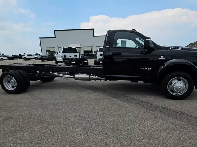 2024 Ram 5500 Chassis Cab SLT 4x4 Reg Cab 120" CA 204.5" WB - 22937154 - 2