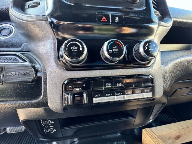 2024 Ram 5500 Chassis Cab Tradesman 4x4 Crew Cab 84" CA 197.4" WB - 22993164 - 16