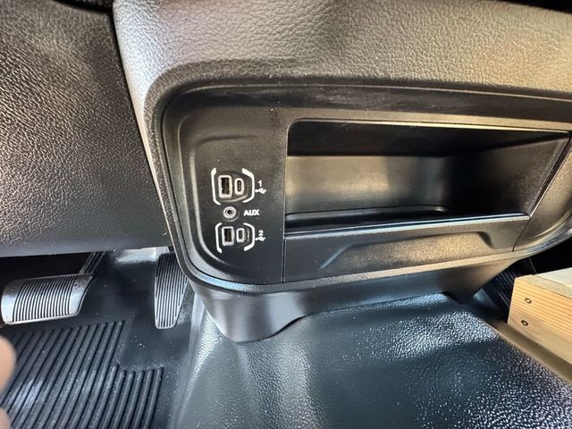 2024 Ram 5500 Chassis Cab Tradesman 4x4 Crew Cab 84" CA 197.4" WB - 22993164 - 17