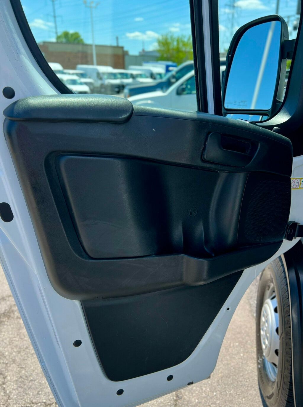 2024 Ram ProMaster Cargo Van 2500 HIGH ROOF - 23027292 - 10