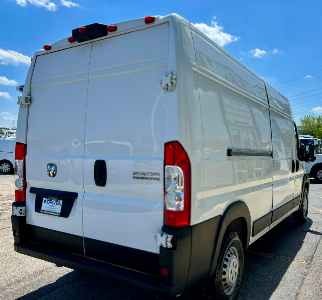 2024 Ram ProMaster Cargo Van 2500 HIGH ROOF - 23027292 - 4