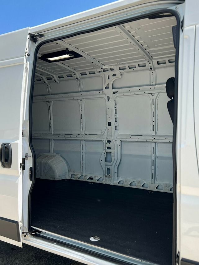 2024 Ram ProMaster Cargo Van 2500 HIGH ROOF - 23027292 - 8