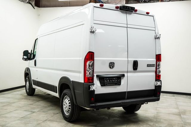 2024 Ram ProMaster Cargo Van High Roof - 23007646 - 10