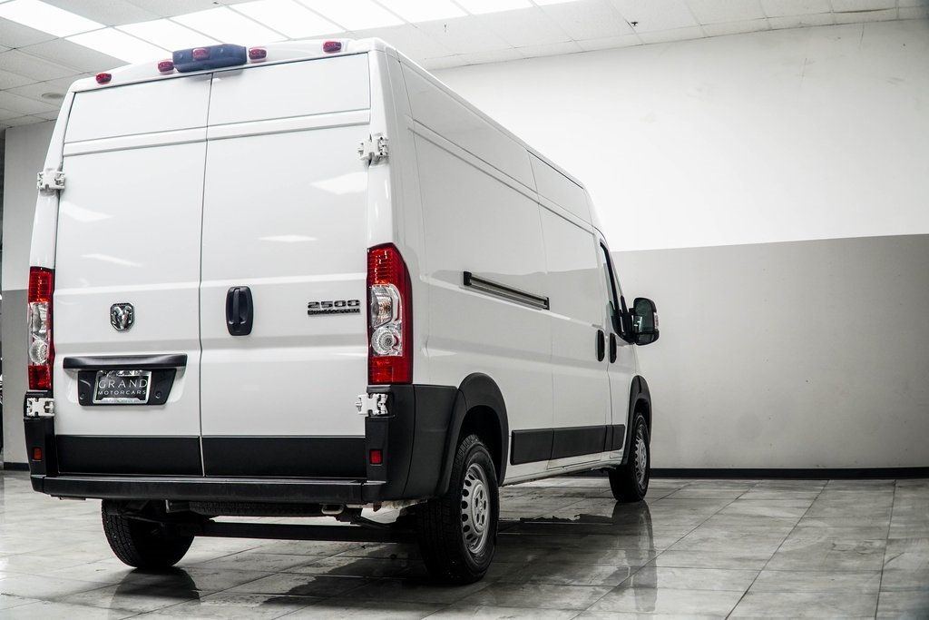 2024 Ram ProMaster 2500 photo 3